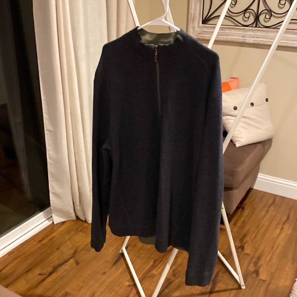 Tommy Bahama sweater